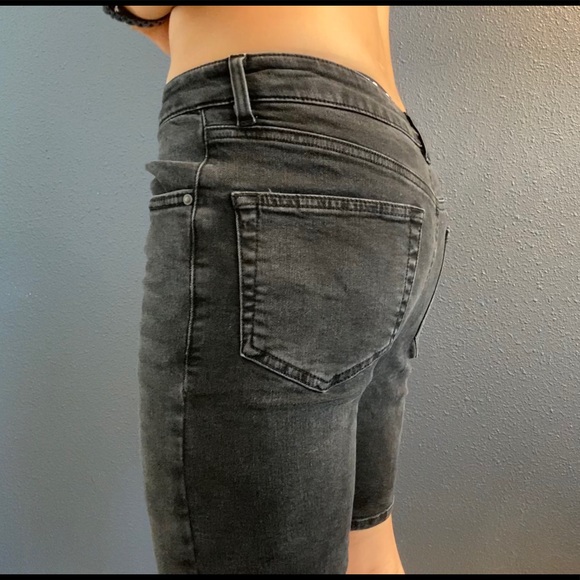 Asos black denim shorts 30 inch waist - Picture 6 of 7